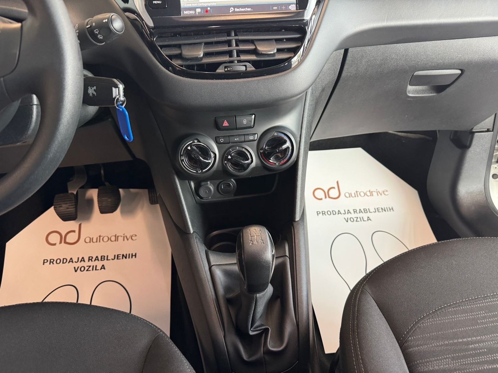 Peugeot 208 1,2 NAVIGACIJA • 63.000KM •LEASING RATA VEĆ OD: 157,00€, fotografija 19