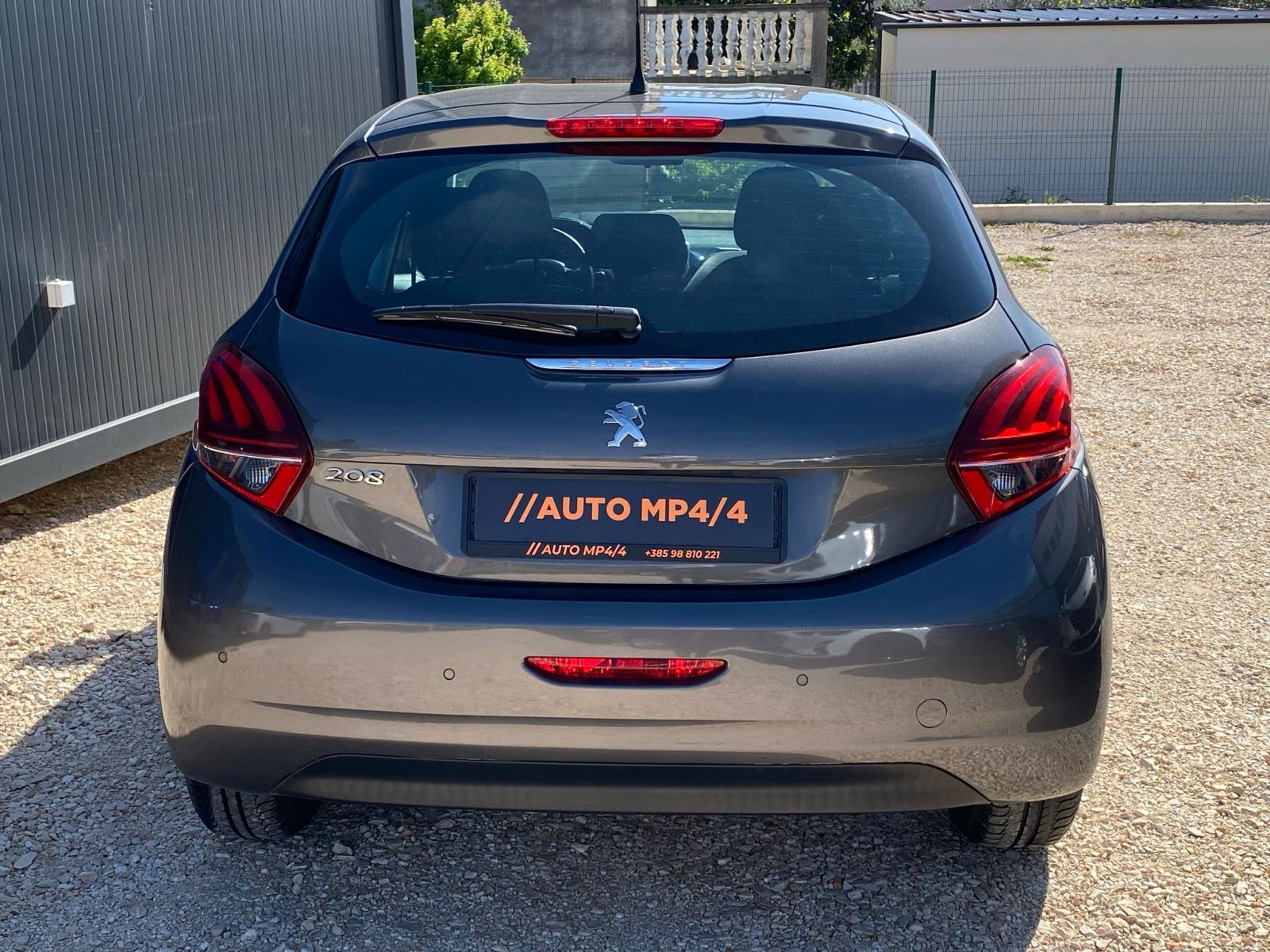 Peugeot 208 1,2 *** 5 EUR/DAN***PRILIKA, fotografija 5