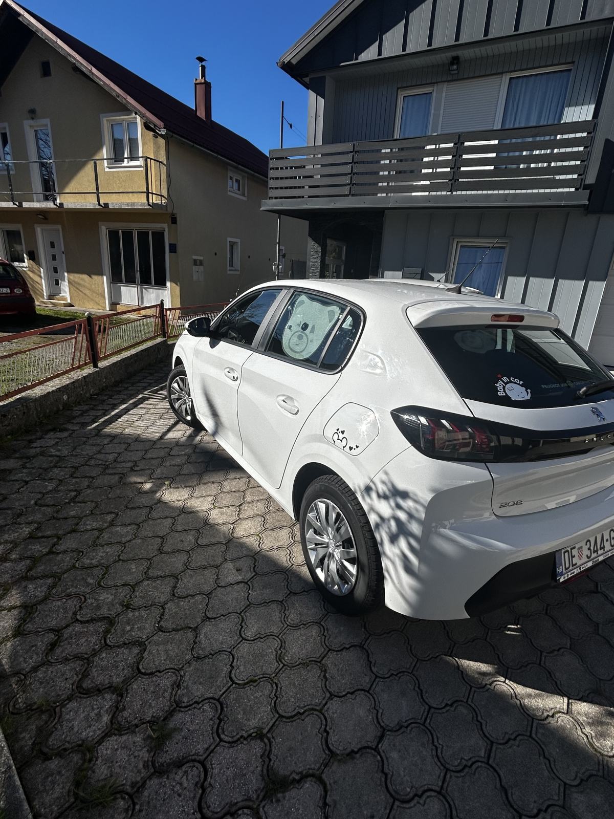 Peugeot 208 1,2 PureTech, fotografija 3