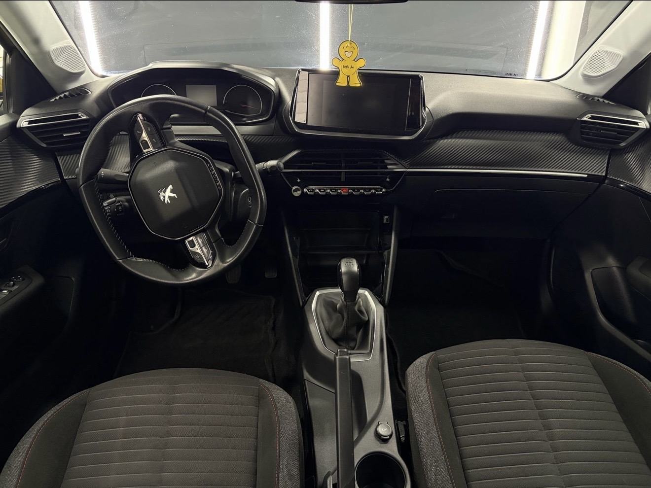 Peugeot 208 1,2 PureTech - REGISTRIRAN DO 3/2027.+ljetne i zimske gume, fotografija 7
