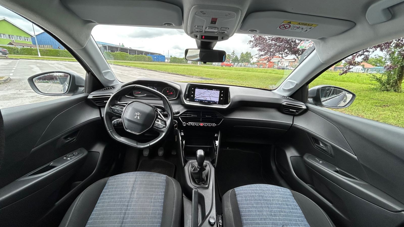 Peugeot 208 1,2 PureTech, fotografija 9
