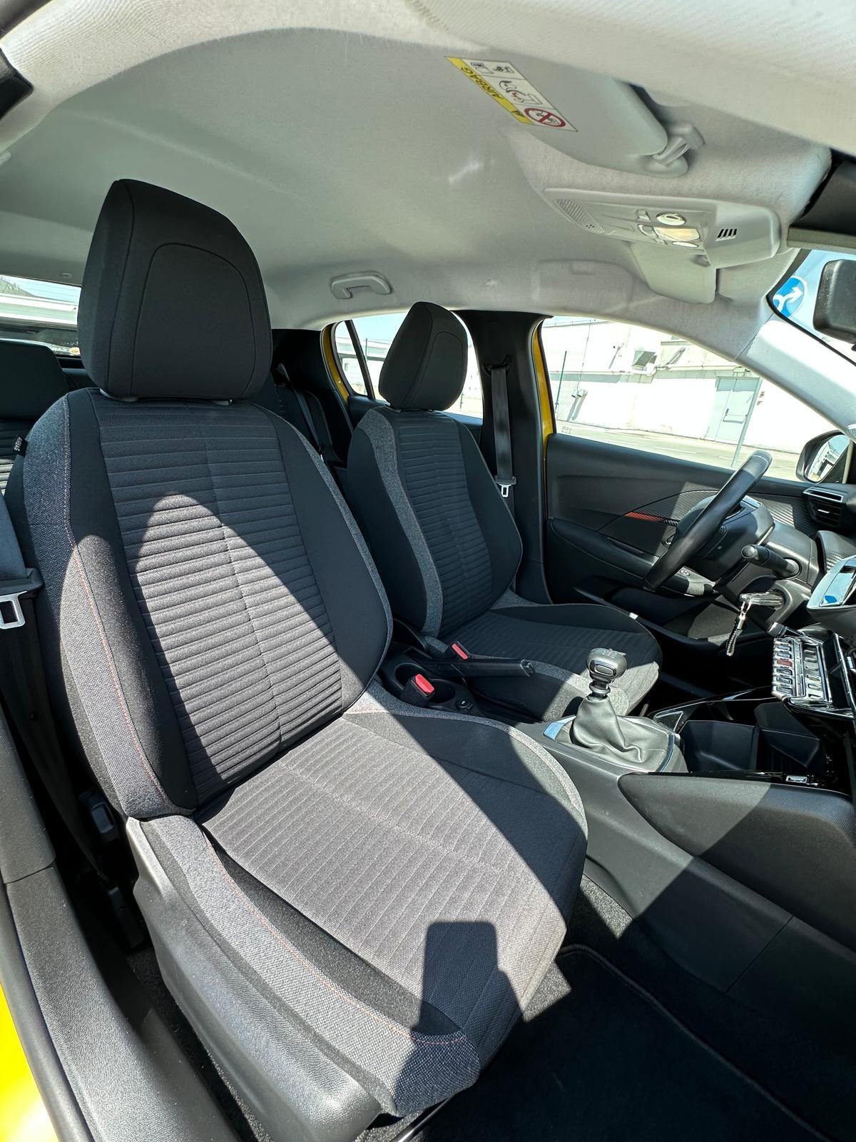 Peugeot 208 1,2 PureTech Active, fotografija 14