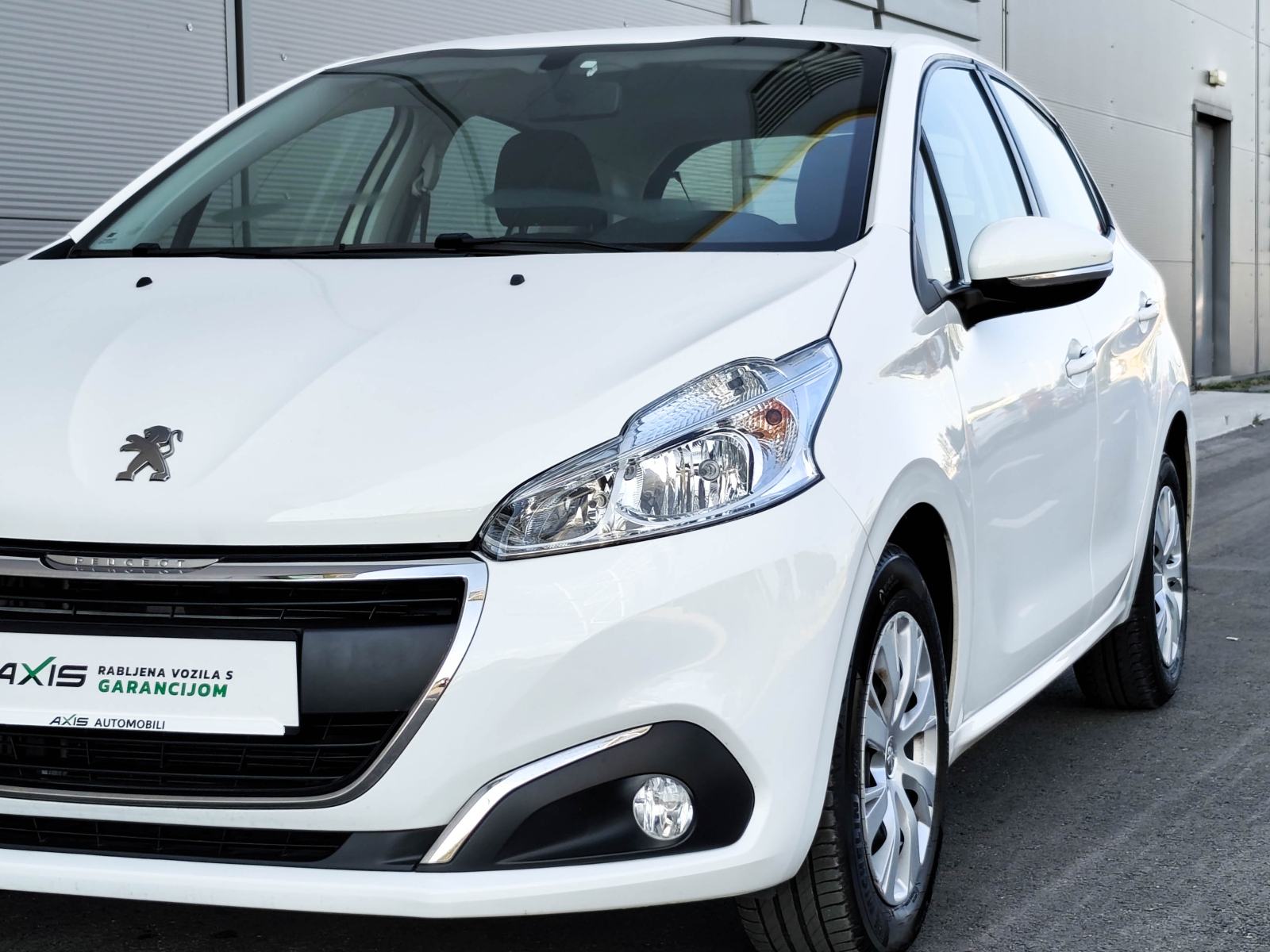 Peugeot 208 1,5 BlueHDi | Navi | Tempomat | Klima | JAMSTVO, fotografija 2