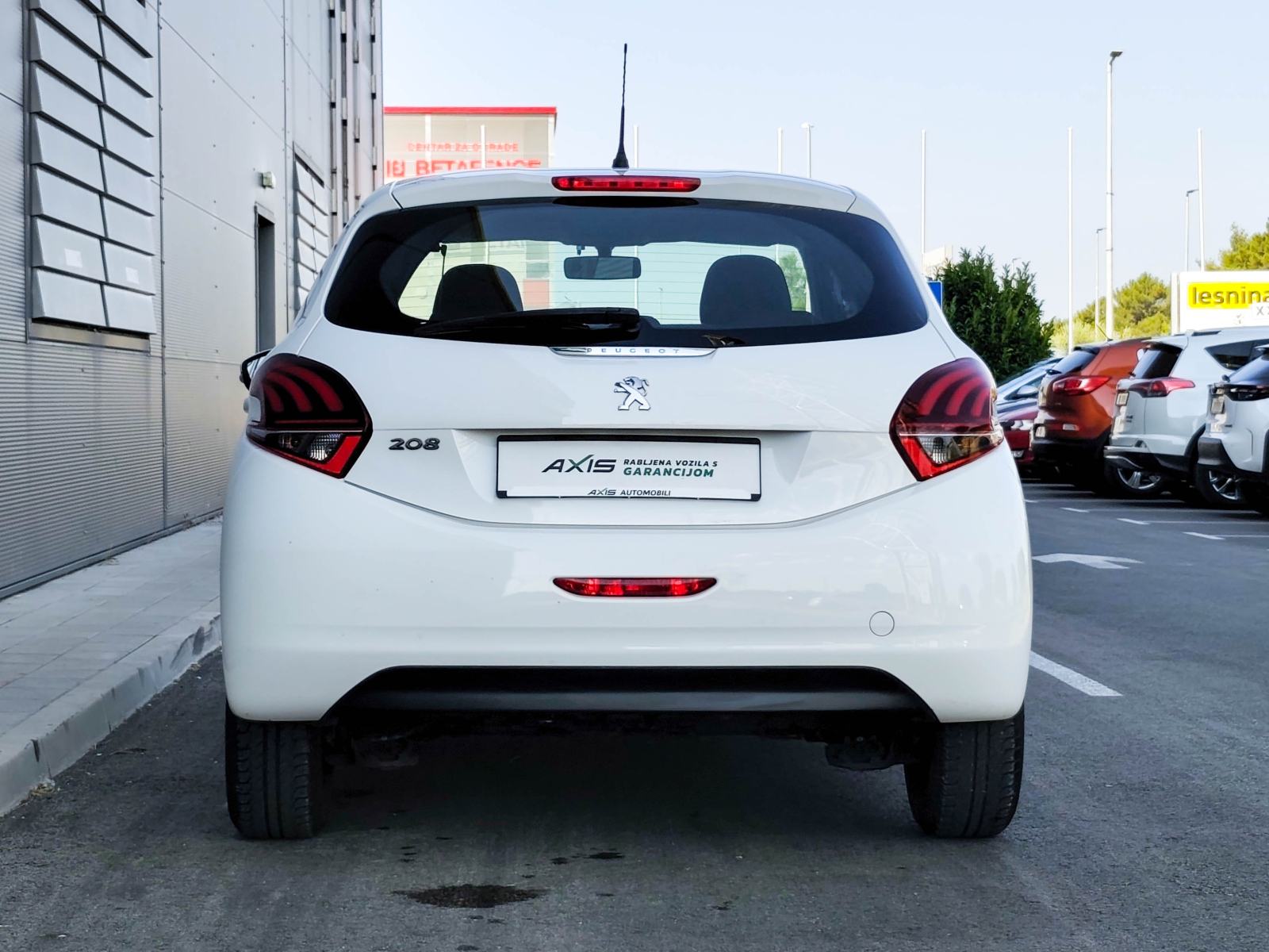 Peugeot 208 1,5 BlueHDi | Navi | Tempomat | Klima | JAMSTVO, fotografija 8