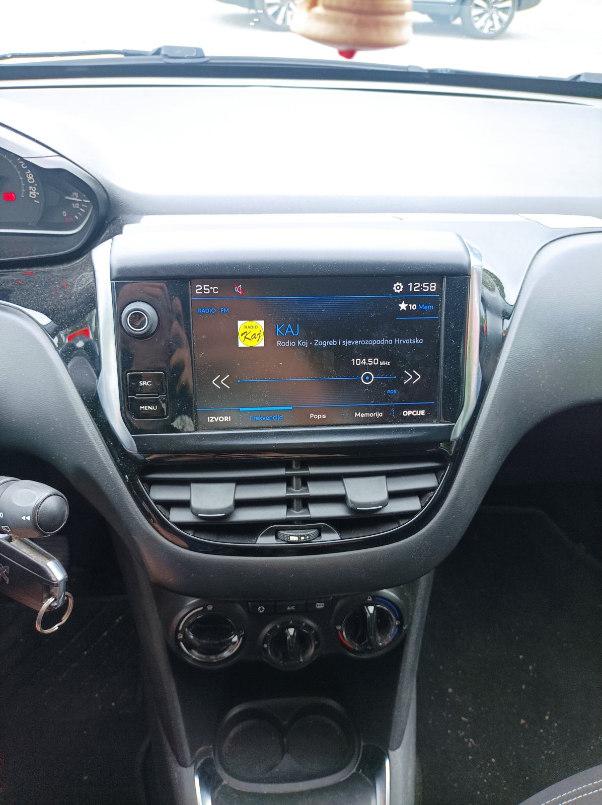 Peugeot 208 1,2 PureTech, fotografija 5