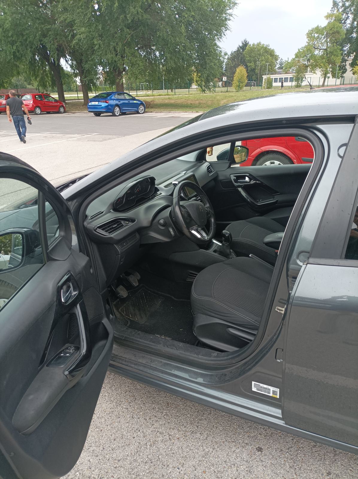 Peugeot 208 1,2 PureTech, fotografija 3