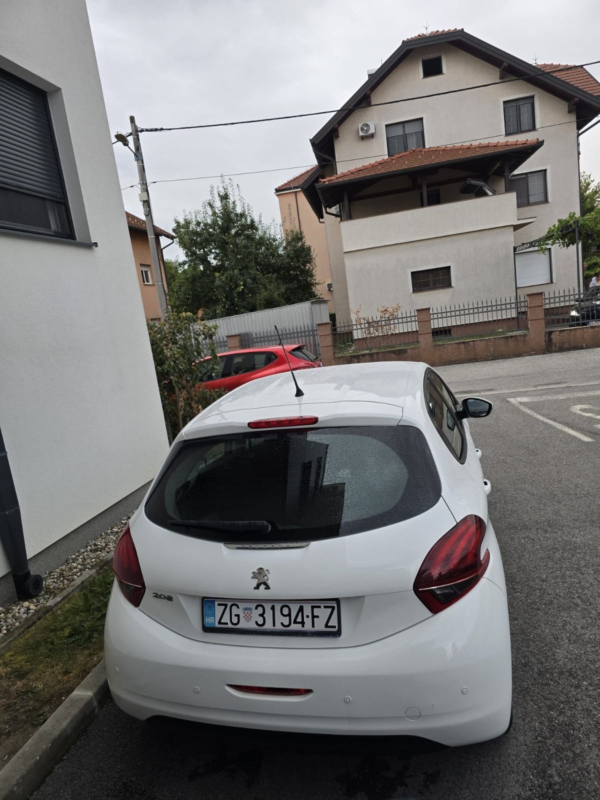 Peugeot 208 1,2 PureTech, fotografija 4