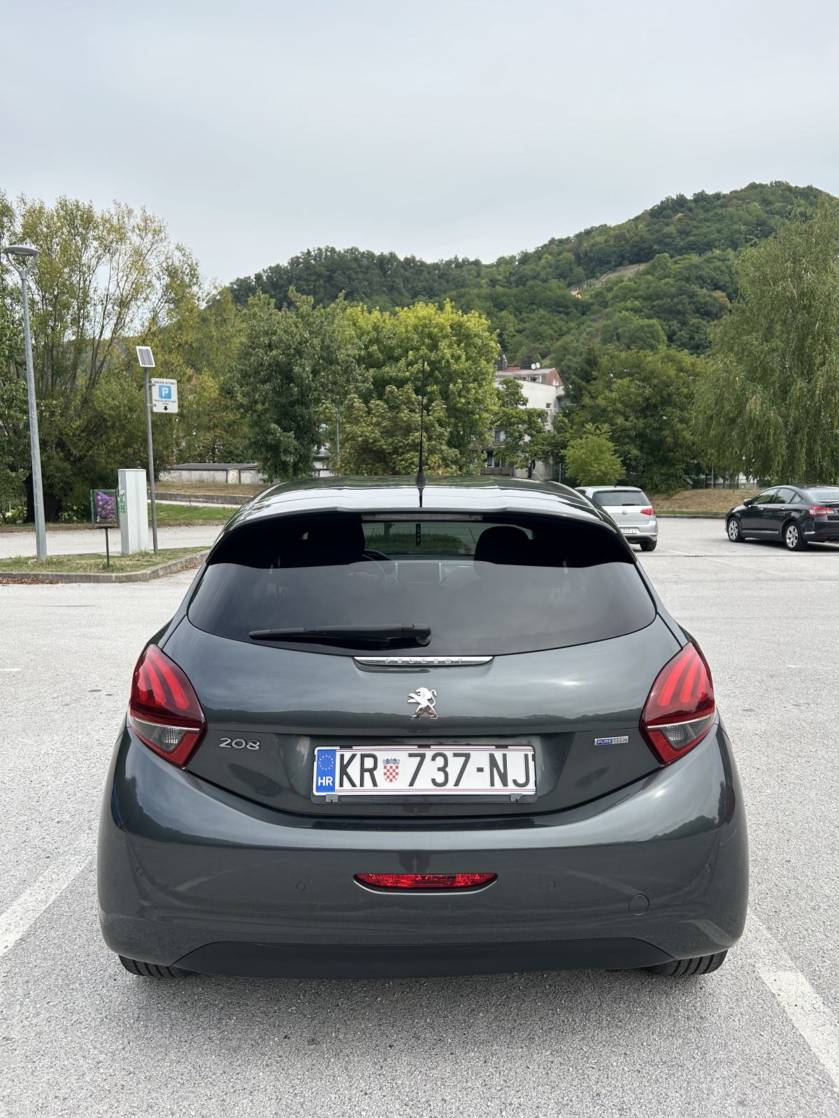 Peugeot 208 1,2 PureTech, fotografija 5