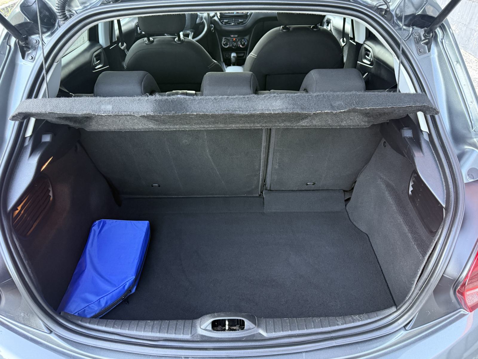 Peugeot 208 1,2 PureTech Style 2018 Model - 5 Vrata - Redizajn- 82 Ks, fotografija 8