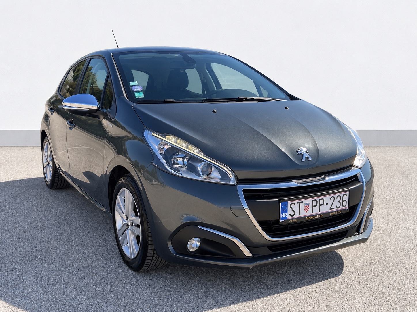 Peugeot 208 1.2 PureTech STYLE-JAMSTVO-PDC-NAVI-LED, fotografija 3