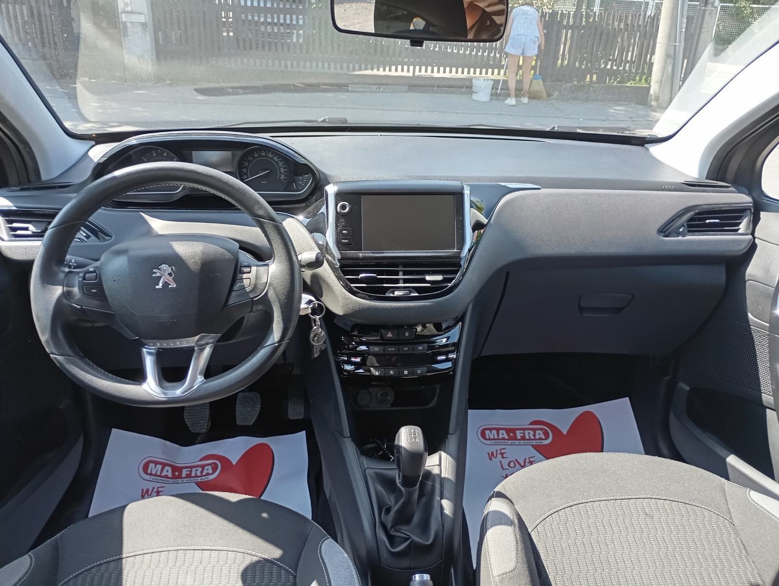 Peugeot 208 1,2 // REG 1 GOD // MULTIMEDIA // MAT SIVI // 5 VRATA//, fotografija 16