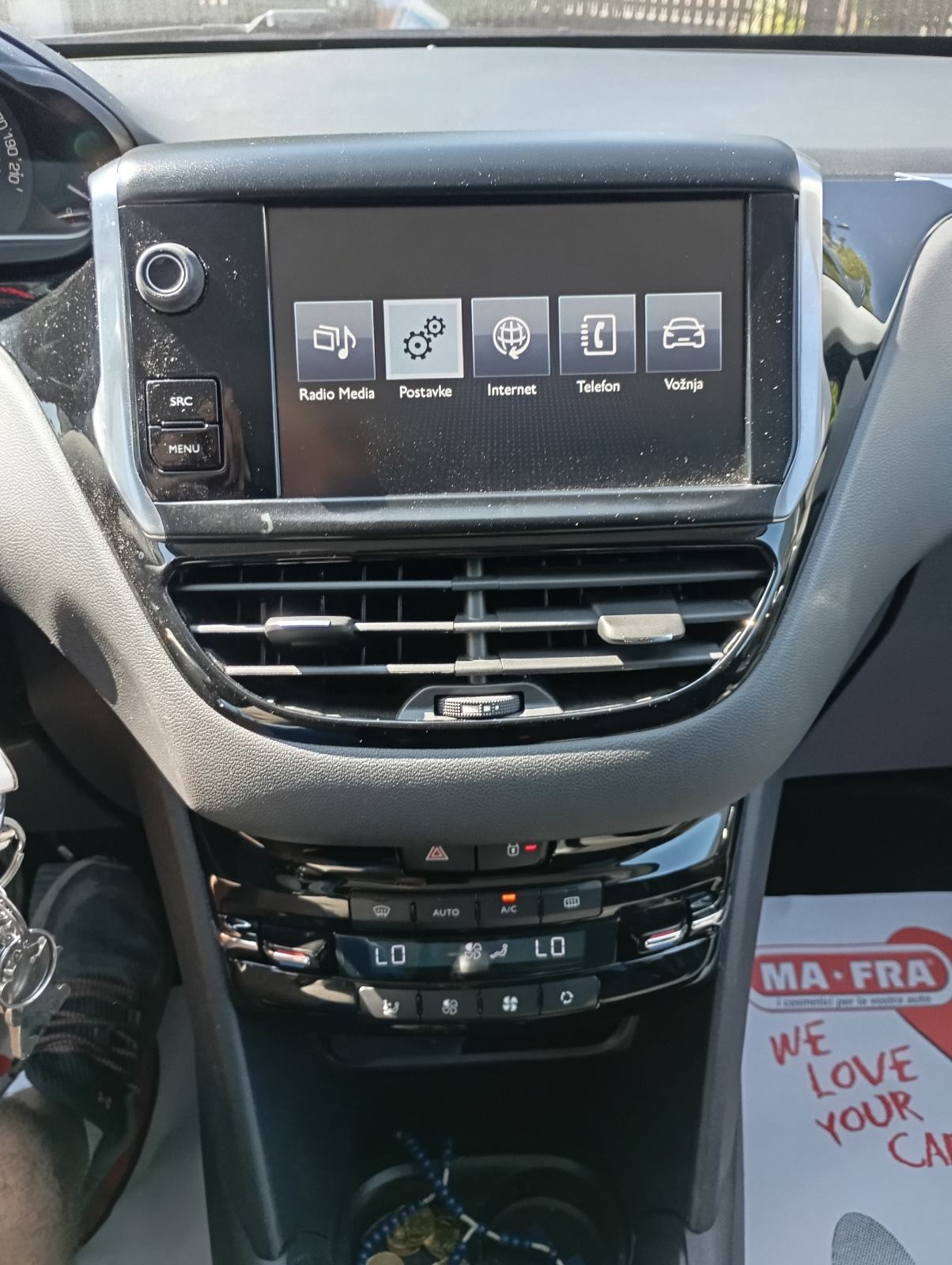Peugeot 208 1,2 // REG 1 GOD // MULTIMEDIA // MAT SIVI // 5 VRATA//, fotografija 13