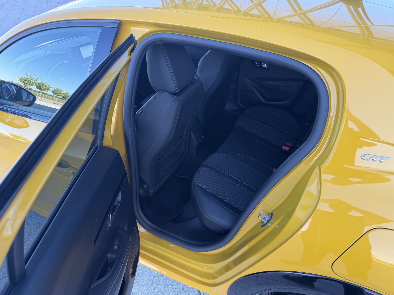 Peugeot 208 1,2 GT automatik, virtual, kamera, fotografija 4
