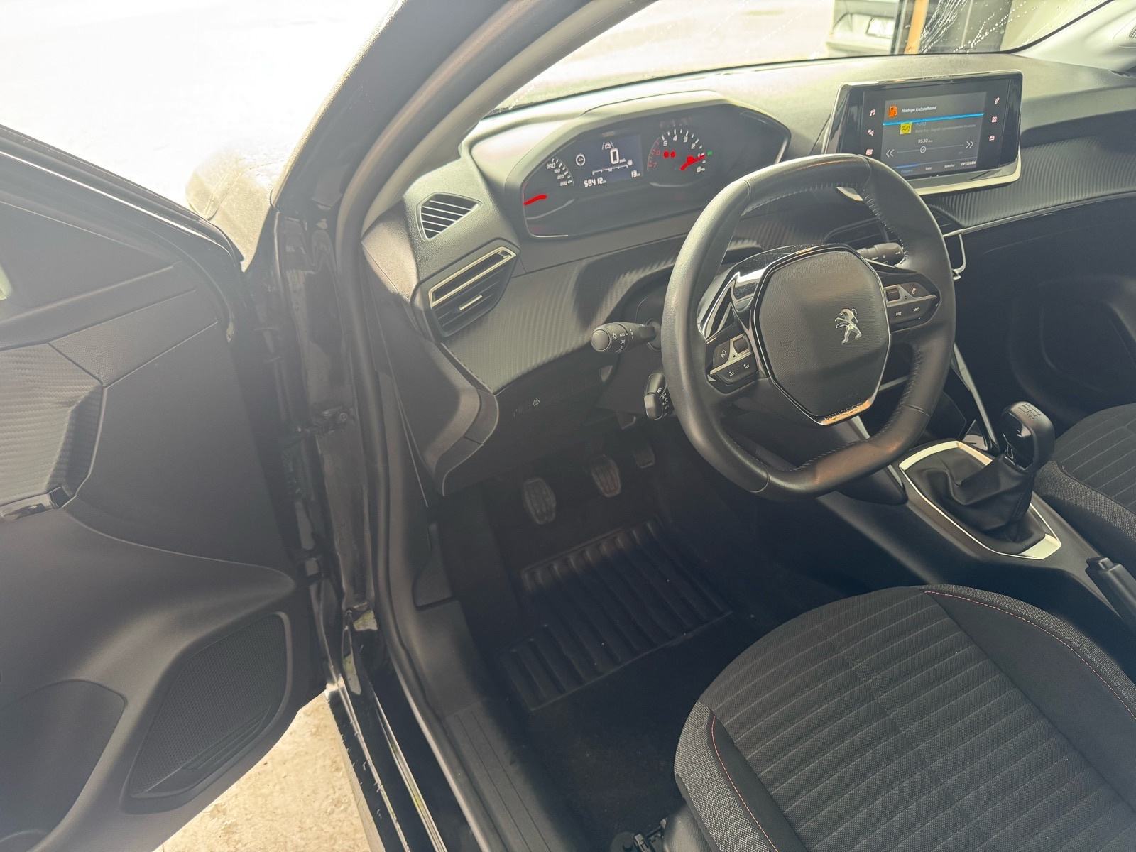 Peugeot 208 1,2 2022.; 58 tkm; 1. vl.; TOP Stanje;..., fotografija 6