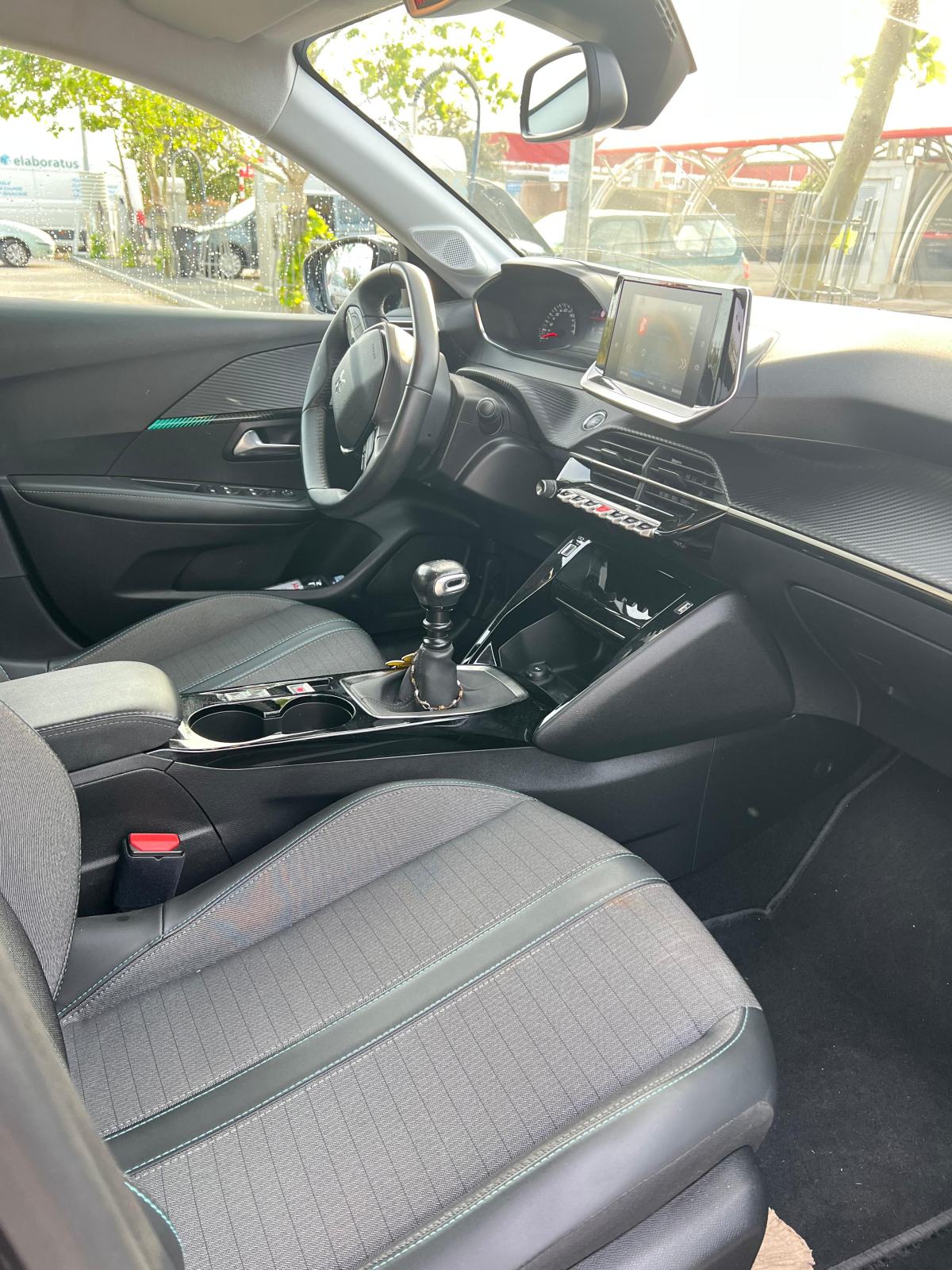 Peugeot 208 1,2, fotografija 8