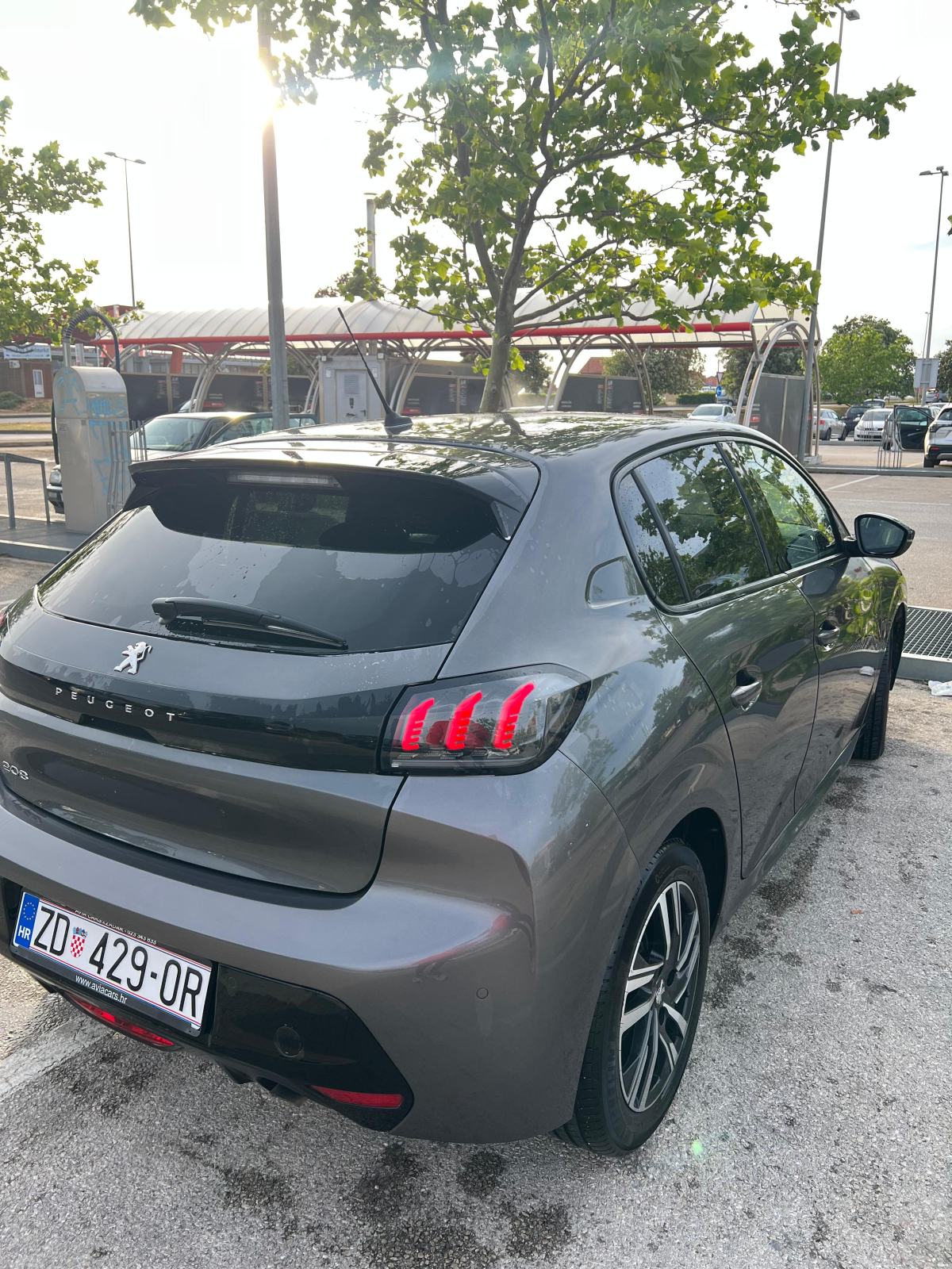Peugeot 208 1,2, fotografija 9