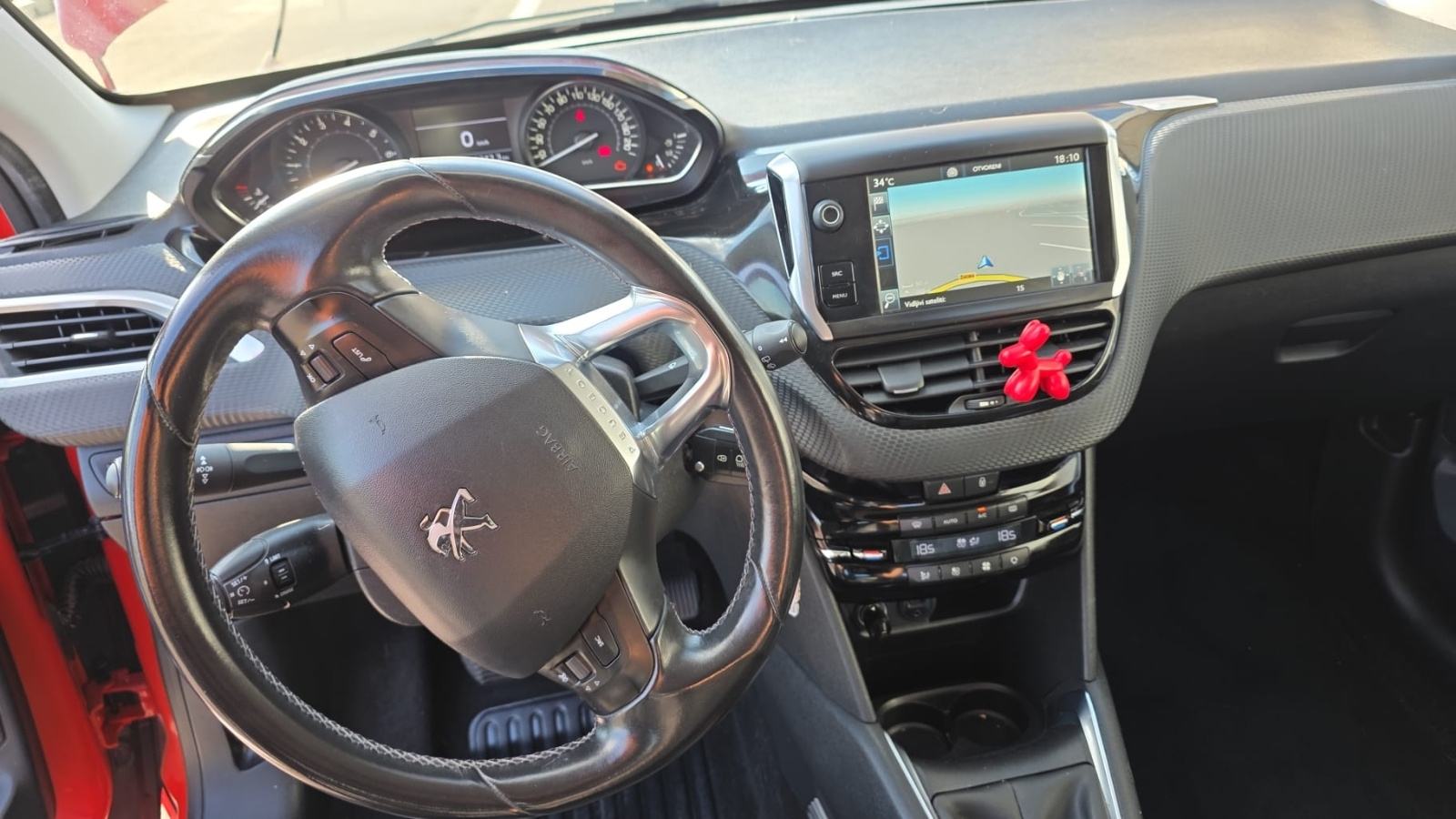 Peugeot 208 1,2 KOŽNA SPORTSKA SJEDALA!, fotografija 4