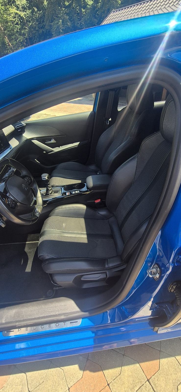 Peugeot 208 1,2, fotografija 5