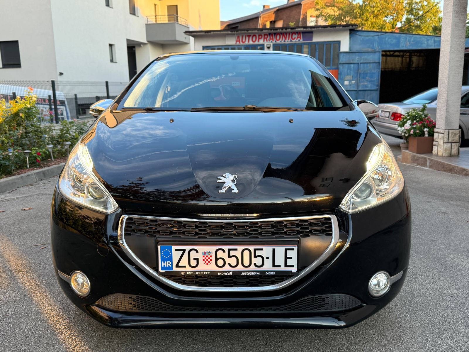 Peugeot 208 1,2 STYLE *REG 08/2027* Klima, Park senzori, Grij. sjedala, fotografija 5