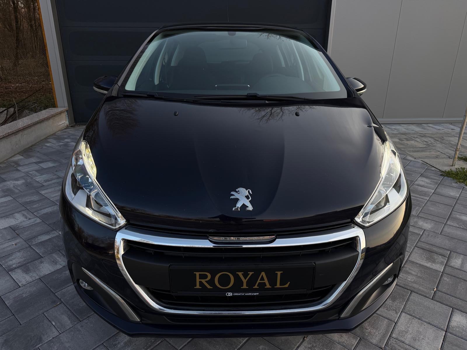 Peugeot 208 1,2 VTi Active, fotografija 2