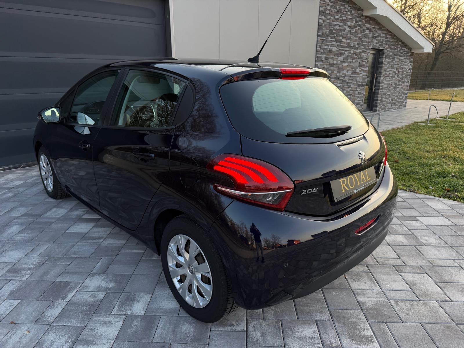 Peugeot 208 1,2 VTi Active, fotografija 5