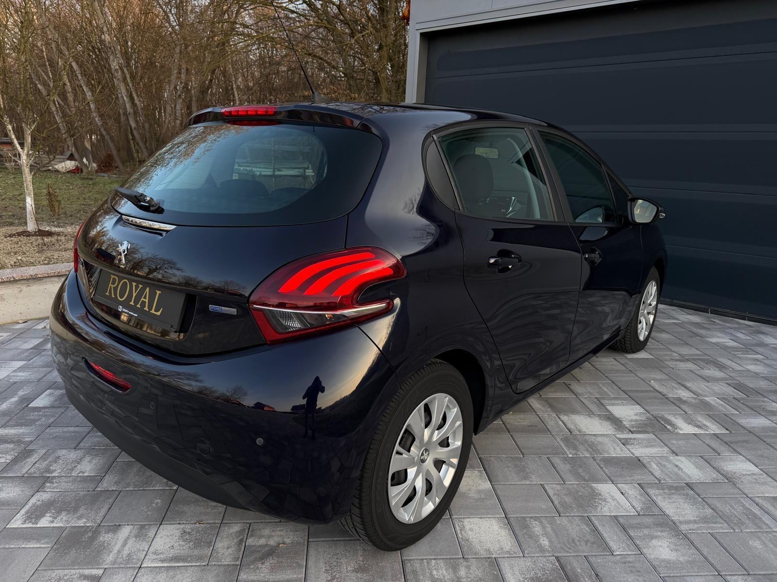 Peugeot 208 1,2 VTi Active, fotografija 6