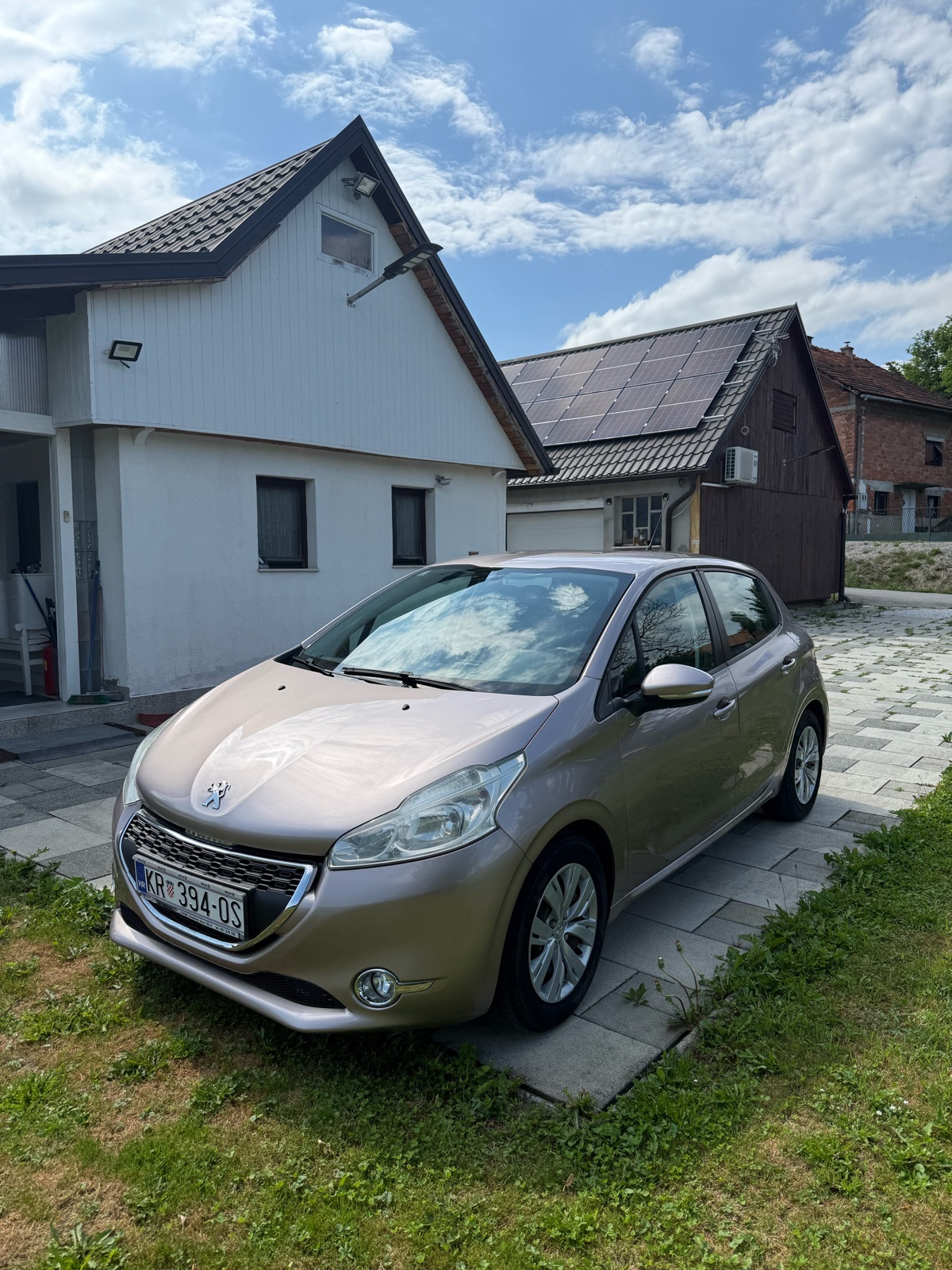 Peugeot 208 1,2 VTi, fotografija 2