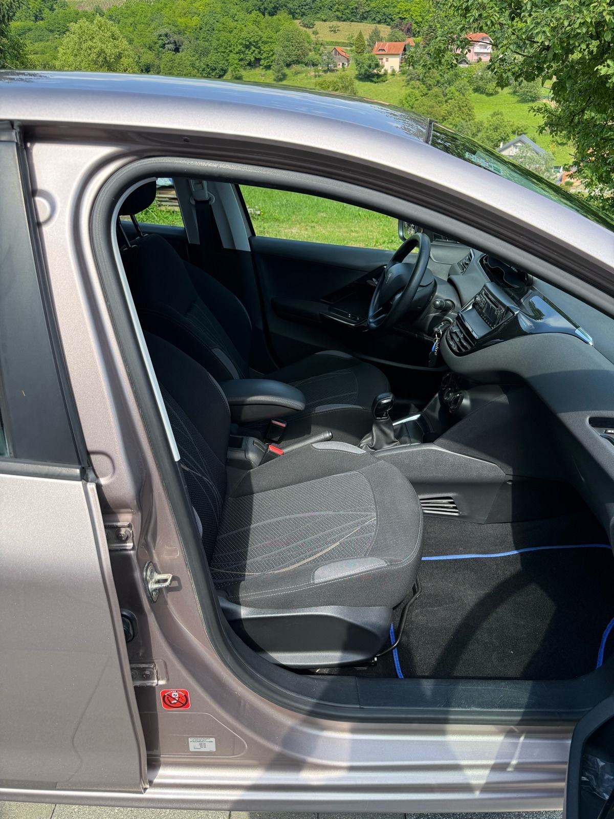 Peugeot 208 1,2 VTi, fotografija 11