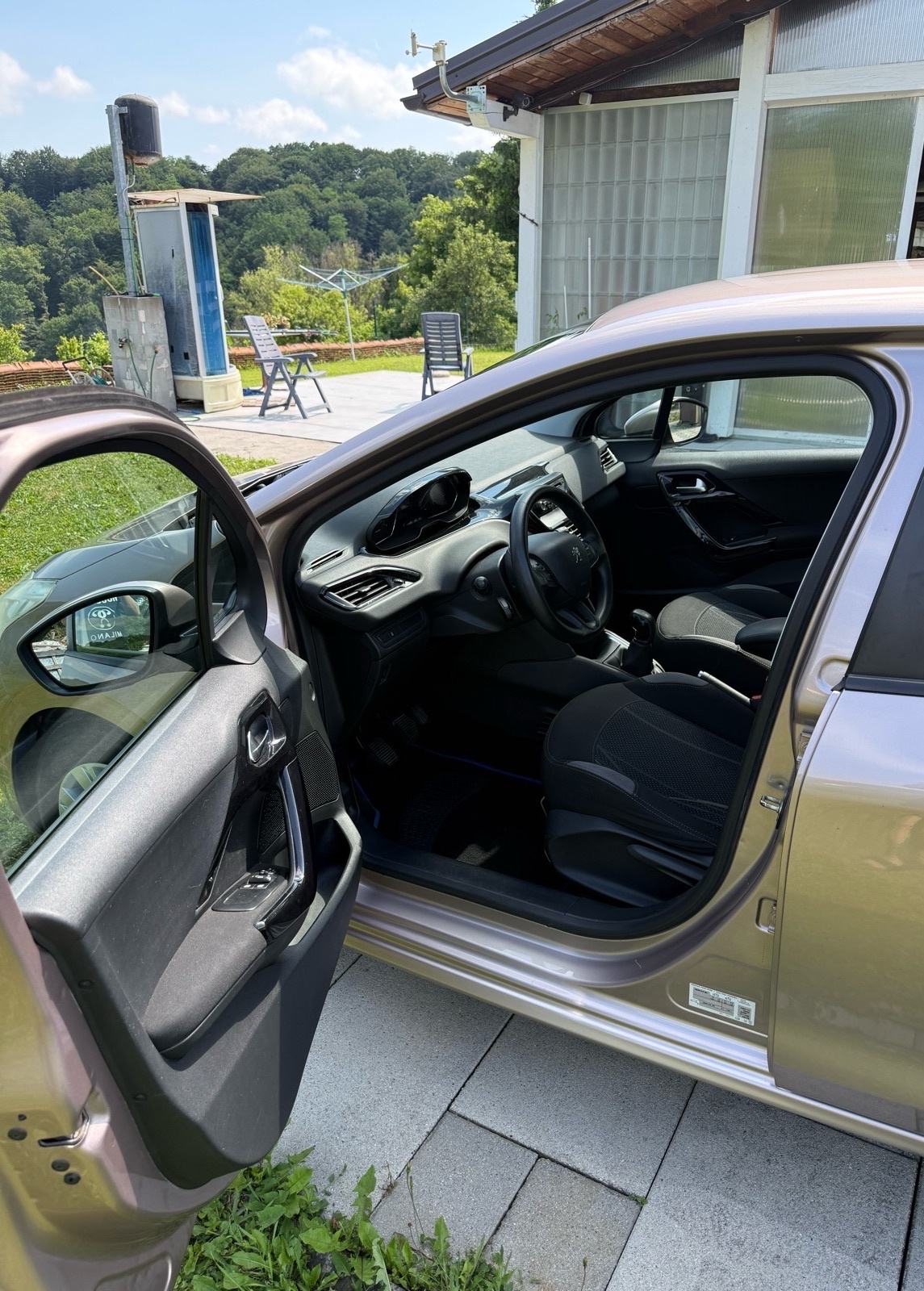 Peugeot 208 1,2 VTi, fotografija 8