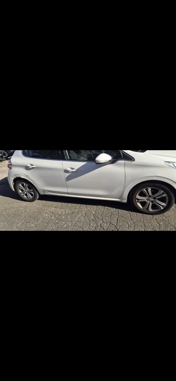 Peugeot 208 ALLURE 1.2 VTi | Reg. 04/2027 | Servis 2025 | Novi akumula, fotografija 12