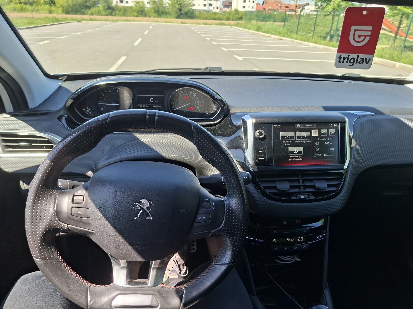 Peugeot 208 1,2i GTline, 110 KS, fotografija 4