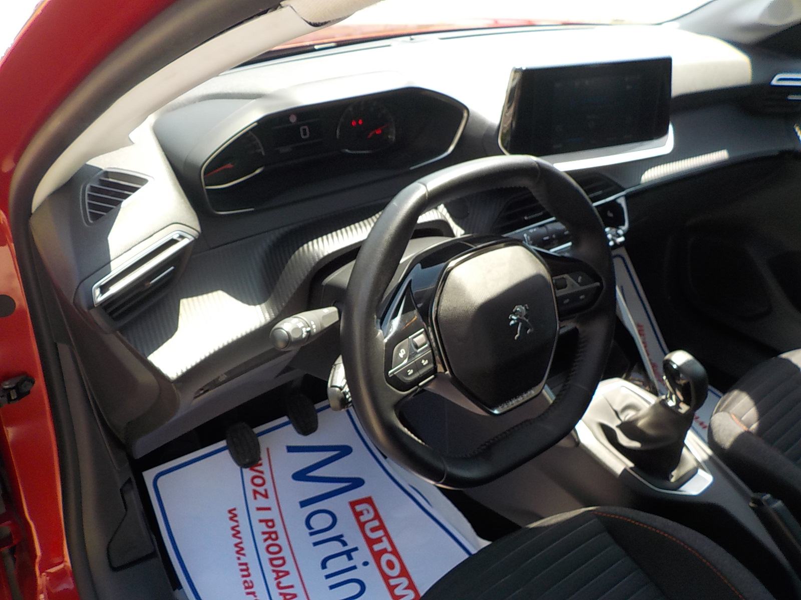 Peugeot 208 1,2i,⭐️HR AUTO⭐️39.000⭐️OPREMA⭐️NA IME KUPCA⭐️GARANCIJA⭐️, fotografija 13