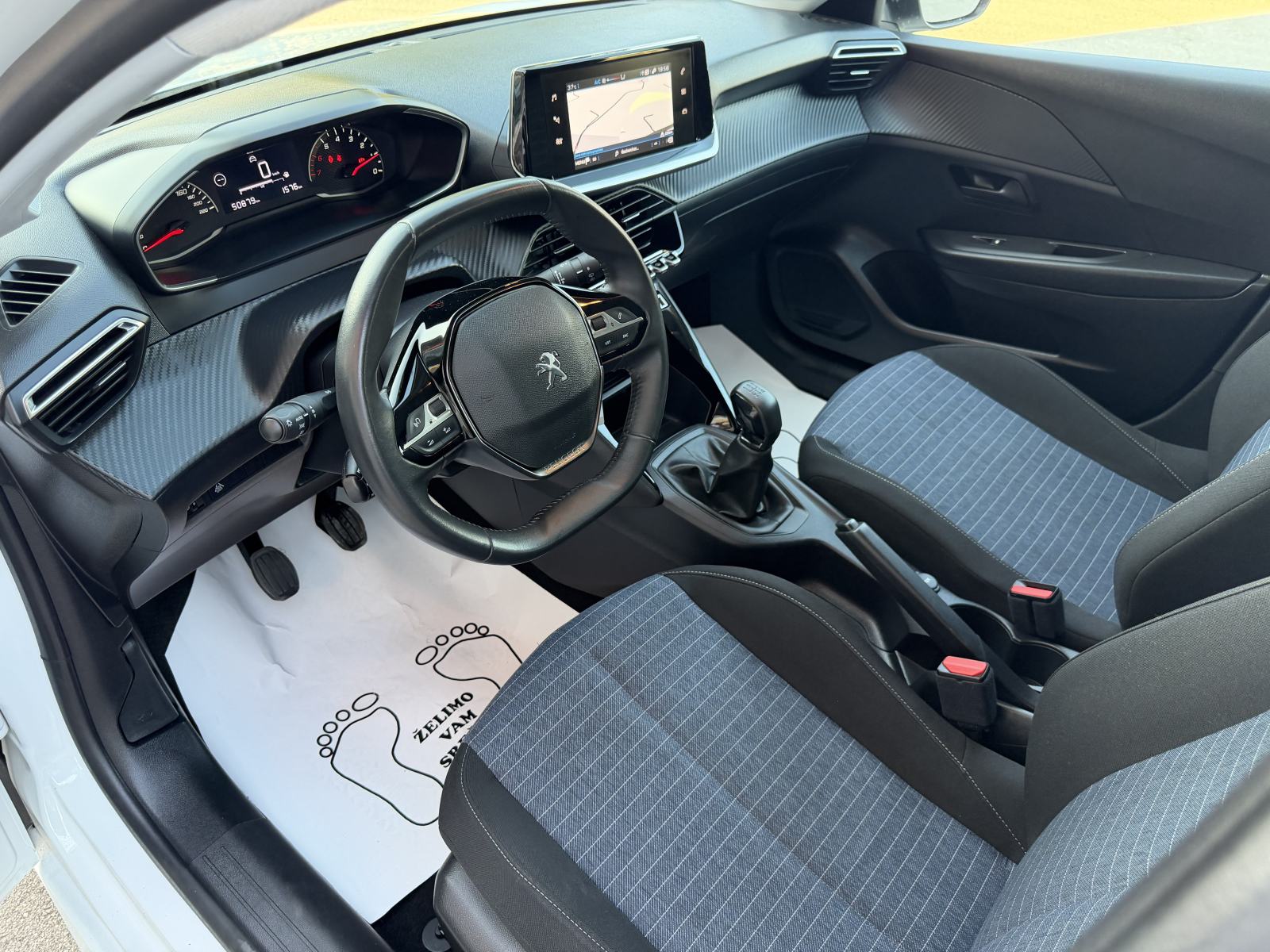 Peugeot 208 1,2PureTech-SAMO 51.000KM-NAVI-KLIMA-TEMPOMAT-ODLIČAN-, fotografija 7