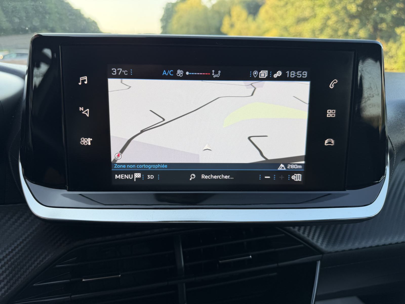 Peugeot 208 1,2PureTech-SAMO 51.000KM-NAVI-KLIMA-TEMPOMAT-ODLIČAN-, fotografija 8