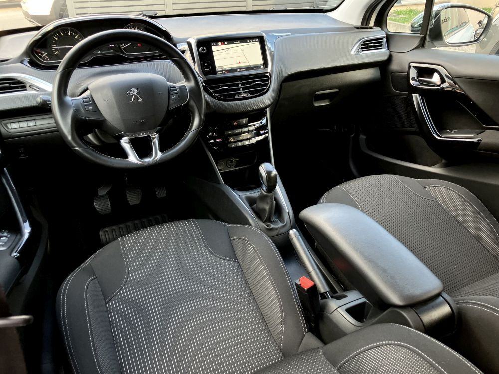 PEUGEOT 208 1.2VTi TECH, LED, KAMERA, 2-ZONSKA KLIMA,...BESPRIJEKORAN, fotografija 15