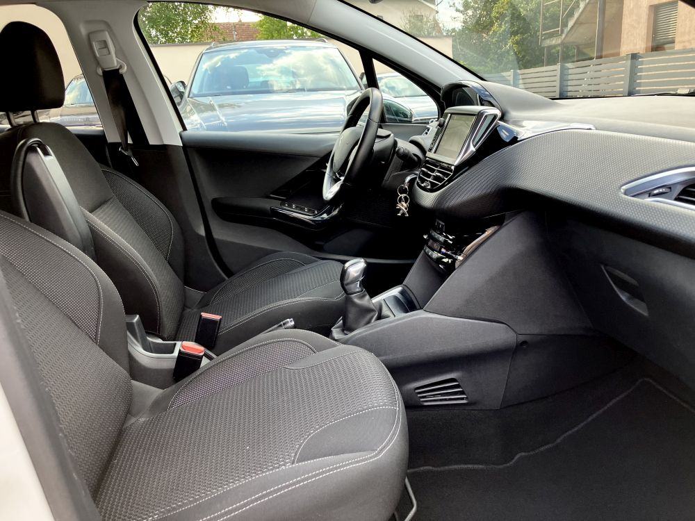 PEUGEOT 208 1.2VTi TECH, LED, KAMERA, 2-ZONSKA KLIMA,...BESPRIJEKORAN, fotografija 18