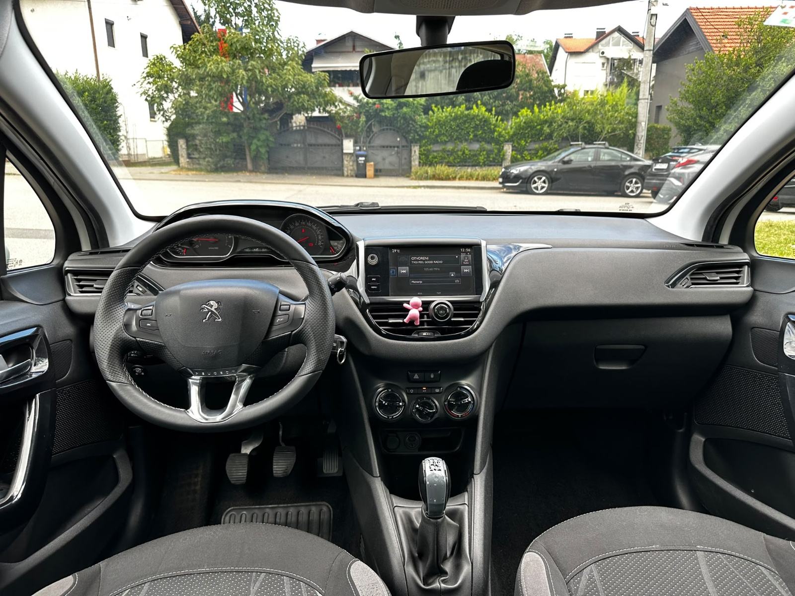 Peugeot 208 1,4 Benzin-LPG*Reg.god dana 07/27*Veliki servis*Klima*Navi, fotografija 12