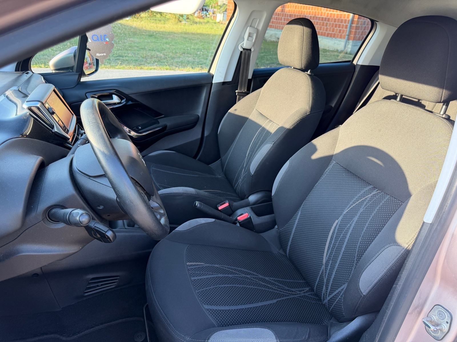 Peugeot 208 1,4 HDi 2013g., fotografija 11