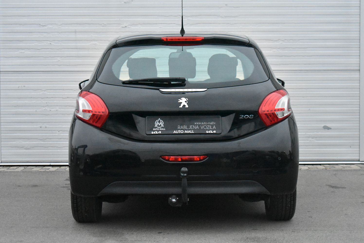 Peugeot 208 1,4 HDi *SERVISNA, NAVIGACIJA, ALU NAPLATCI*, fotografija 10