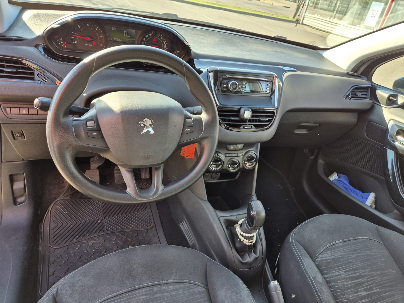 Peugeot 208 1,4 HDi, fotografija 2