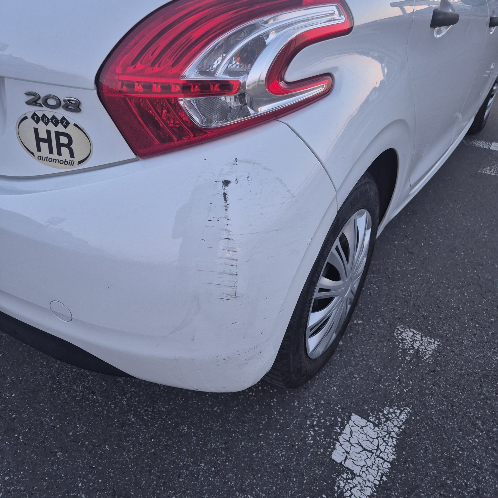 Peugeot 208 1,4 HDi, fotografija 6