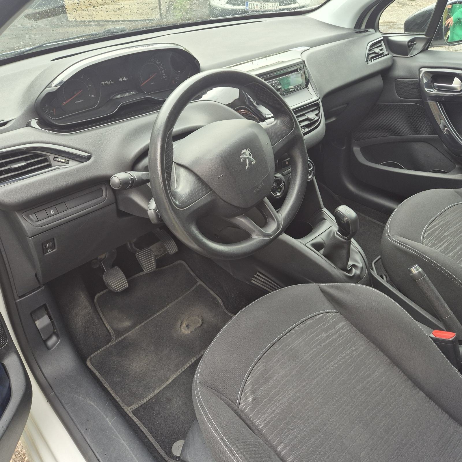 Peugeot 208 1,4 HDi, fotografija 10