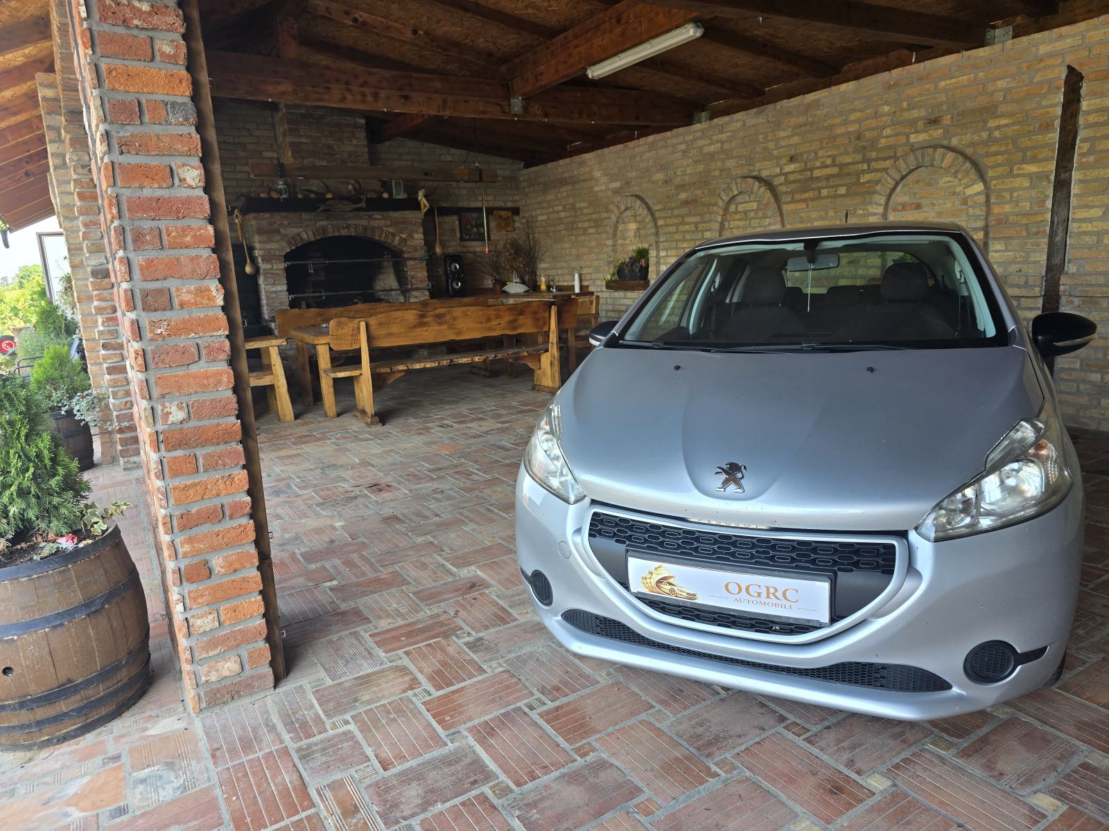 Peugeot 208 1,4 HDi, fotografija 16
