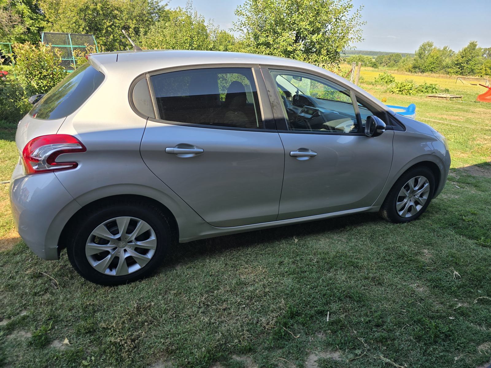 Peugeot 208 1,4 HDi, fotografija 1