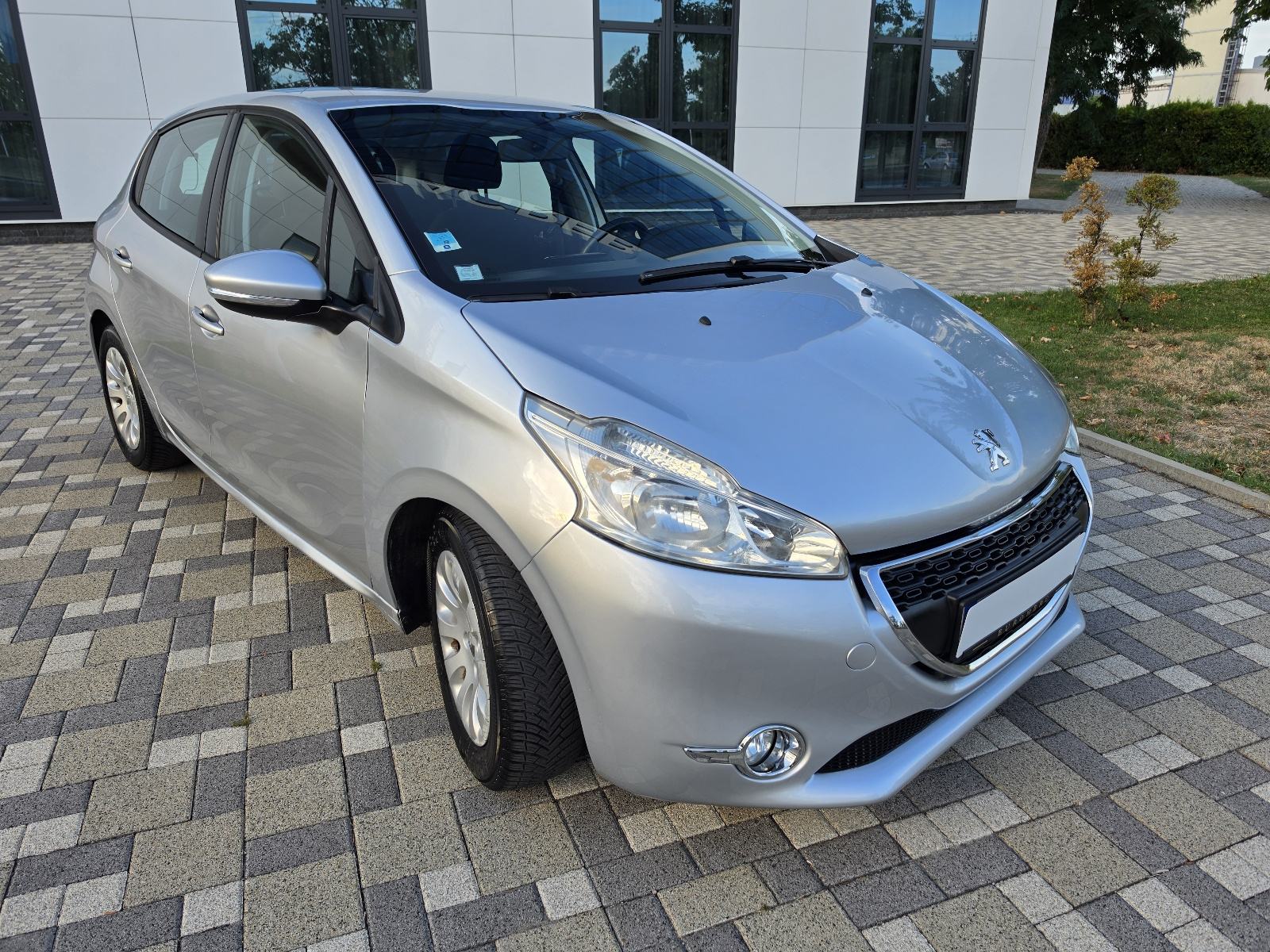 Peugeot 208 1,4 VTi **ACTIVE**KLIMA**ALU**SERVISNA**REG 1 GOD**, fotografija 14