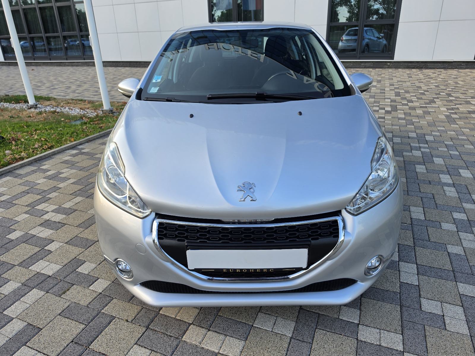 Peugeot 208 1,4 VTi **ACTIVE**KLIMA**ALU**SERVISNA**REG 1 GOD**, fotografija 16