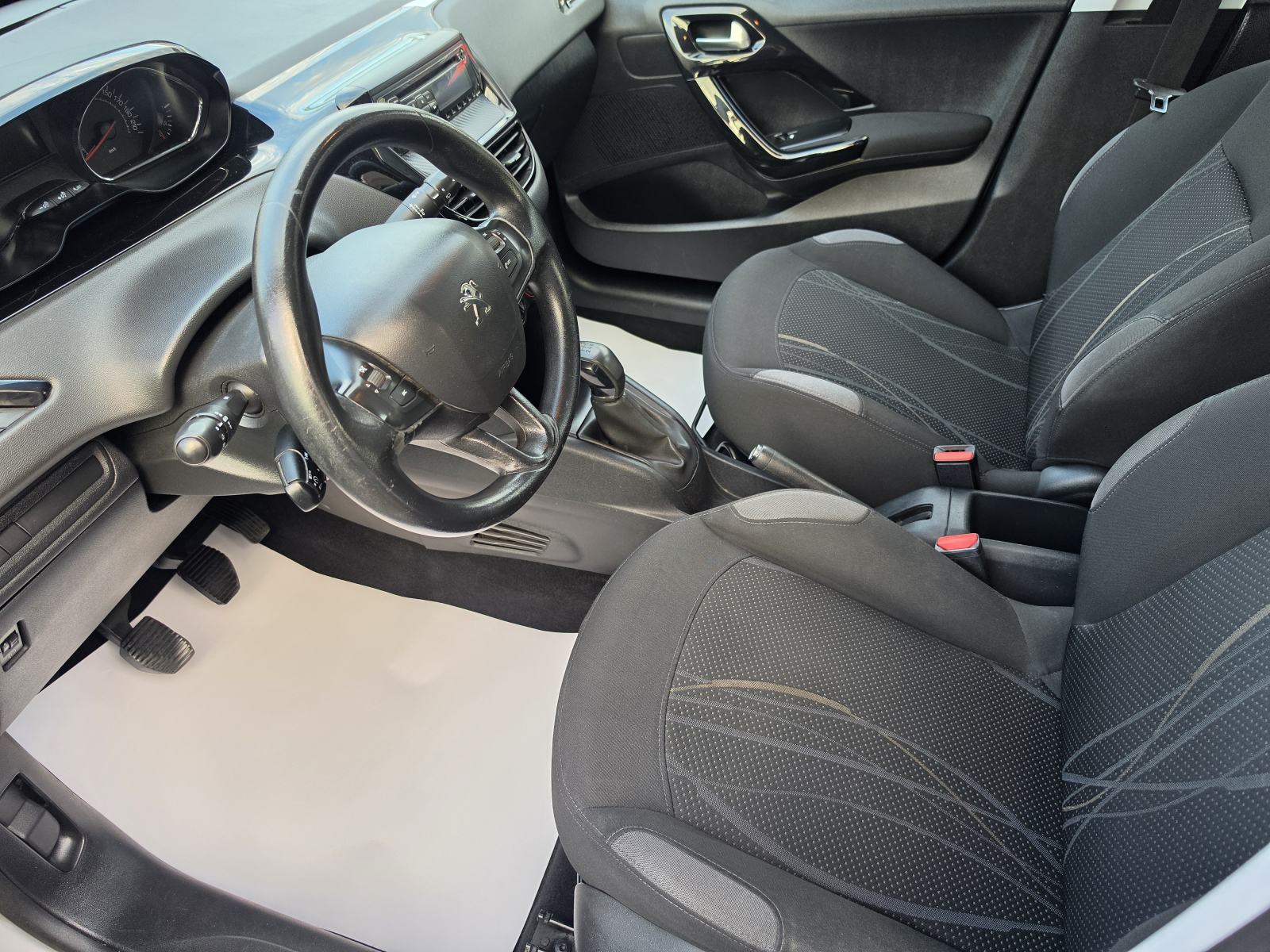 Peugeot 208 1,4 VTi **ACTIVE**KLIMA**ALU**SERVISNA**REG 1 GOD**, fotografija 17