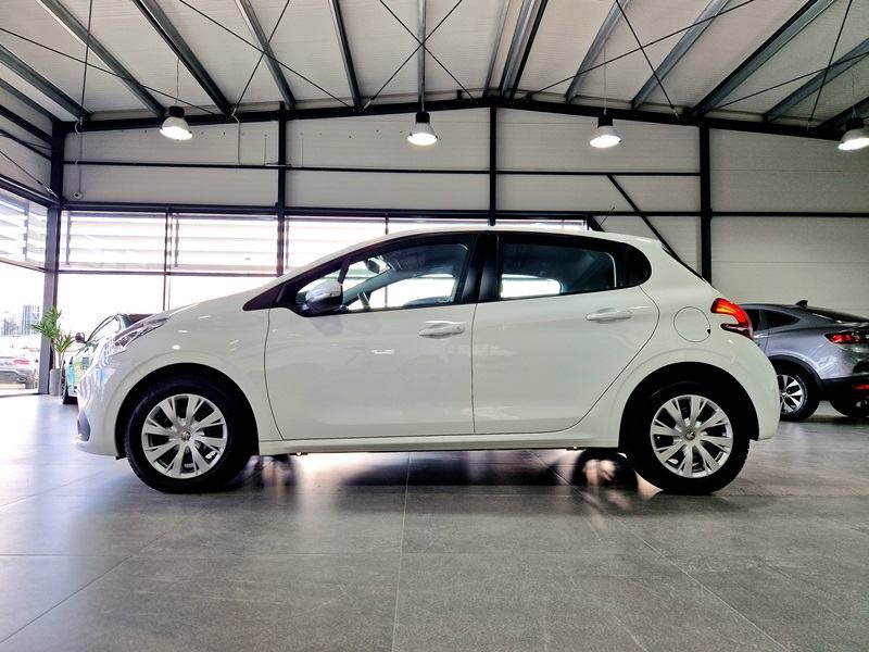 Peugeot 208 1,5 BlueHDI Active, fotografija 4