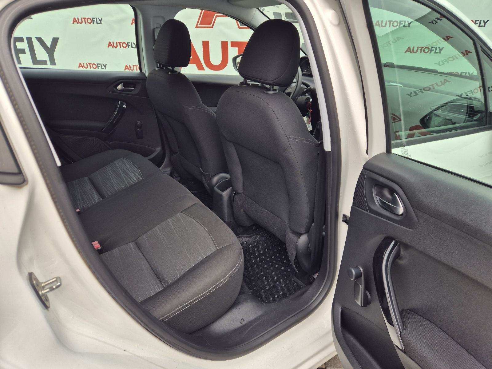 Peugeot 208 1.5 BlueHDI, HR auto, Tempomat, MF volan, u PDV-u, fotografija 15