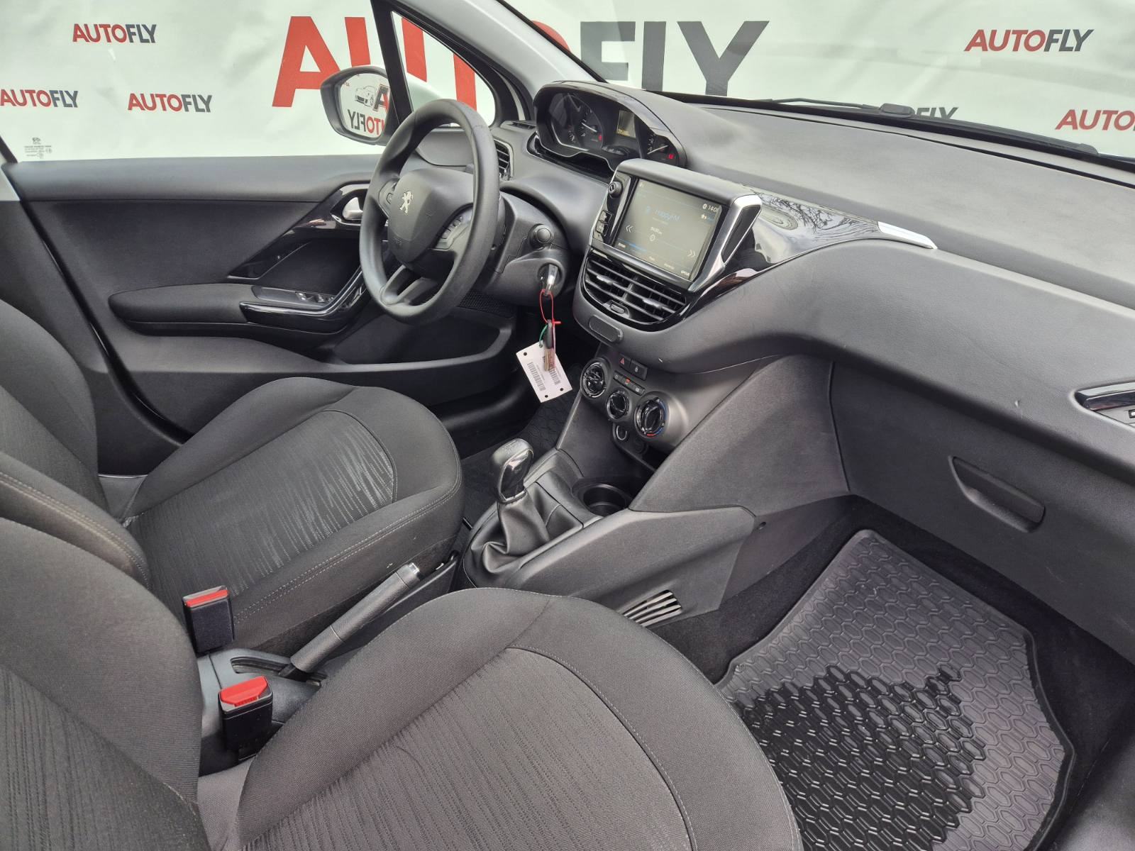 Peugeot 208 1.5 BlueHDI, HR auto, Tempomat, MF volan, u PDV-u, fotografija 18